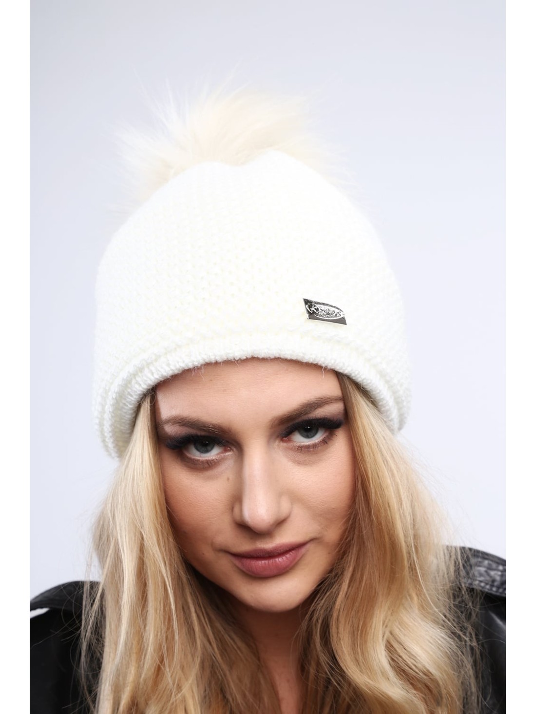 Cream women\'s winter hat C2 - Online store - Boutique